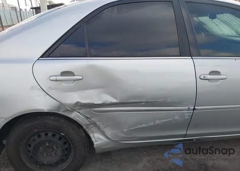 2003 Toyota Camry Le from USA, damaged, VIN JTDBE32K230237006